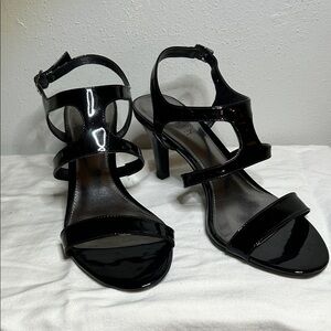 Elegant Ralph Lauren Black Strappy Heels